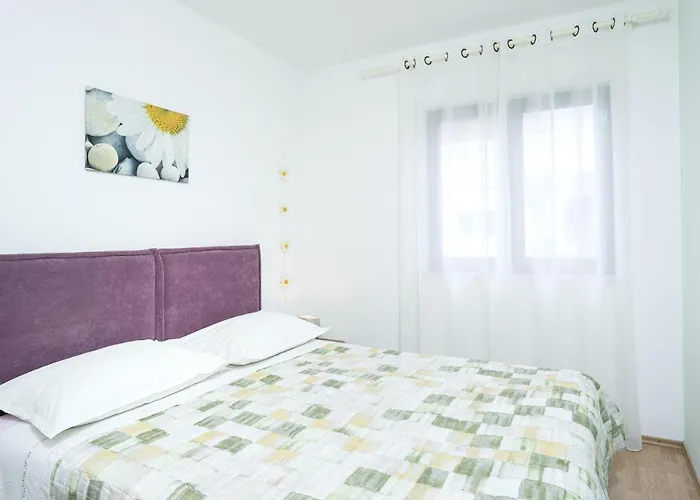 Διαμέρισμα Zlata *